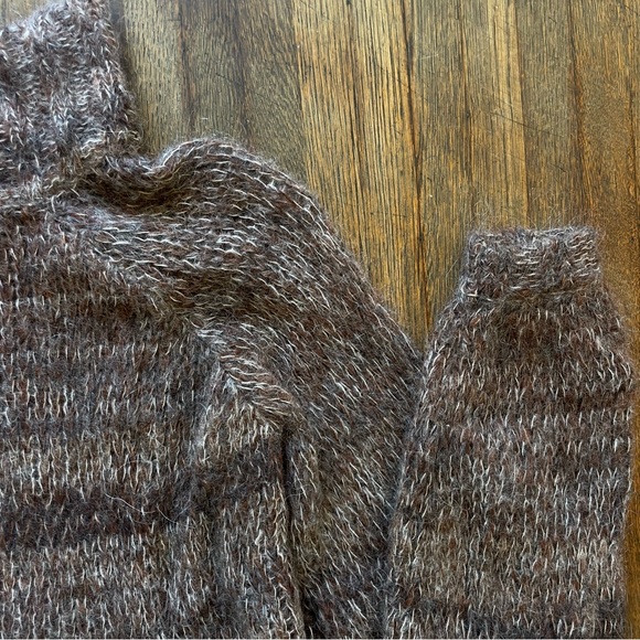 The Range NYC Sweater - Picture 3 of 5